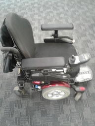 [40000010638] Used Pride Quantum 600 Power Wheelchair, Mid-Wheel Drive, Adjustable Seat Width 16&quot;-20&quot; wide