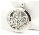 [40000014020] Maple Leaf Necklace Essential Oil Diffuser