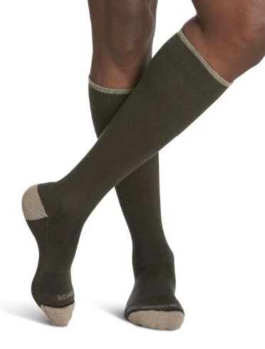 Sigvaris Unisex 20-30mmHg Knee High Closed Toe 422 Thermo-Regulating Wool Compression Socks (pair)