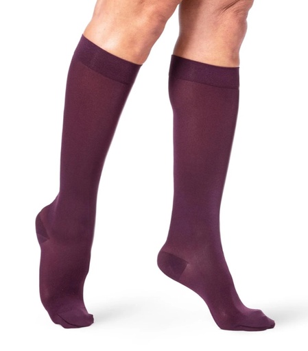 Sigvaris 15-20 mmHg Womens Style Soft Opaque Knee High Closed Toe Compression Socks